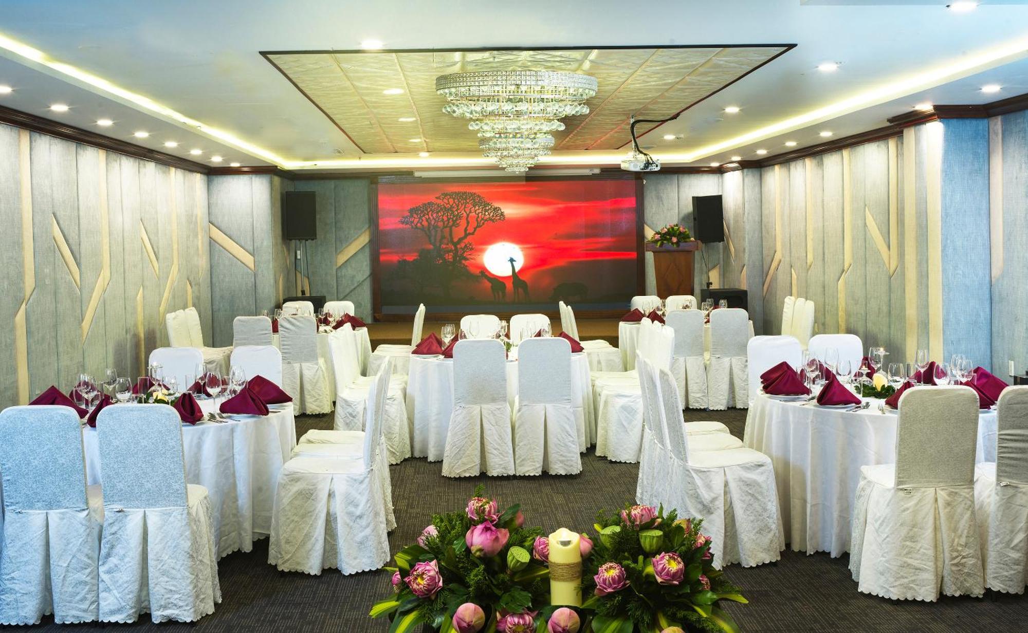 Happy Life Grand Hotel & Rooftop Skybar Πόλη Χο Τσι Μινχ Εξωτερικό φωτογραφία